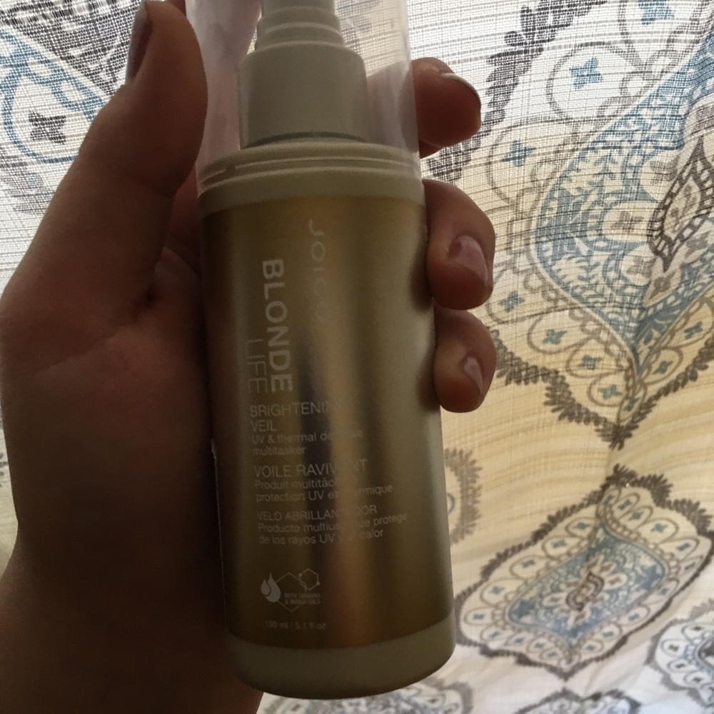 Joico blonde spray